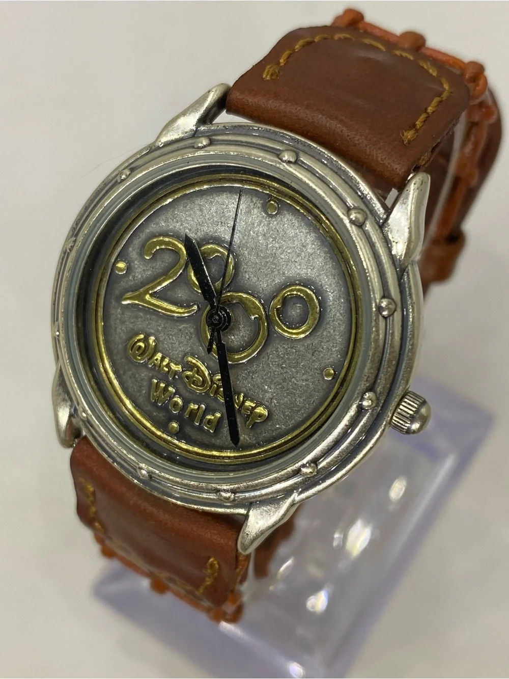 Men’s *** Disney *** Rare ^ Millennium Collectors Watch *^*